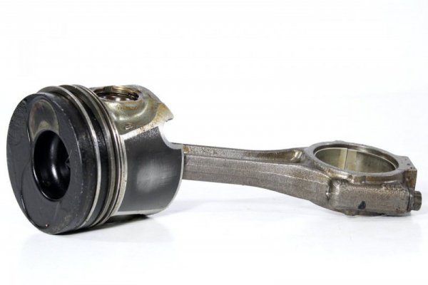 Tłok korbowód VW Golf IV 1J 97-03 1.9TDI AXR 3/4