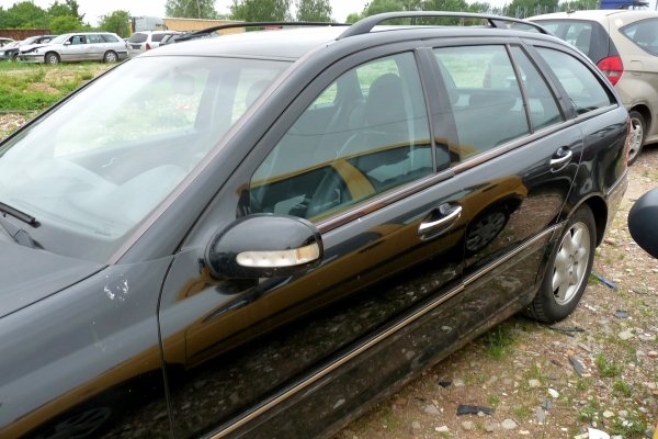 Drzwi tył prawe Mercedes C-Klasa W203 2002 Kombi (Kod lakieru: 040)