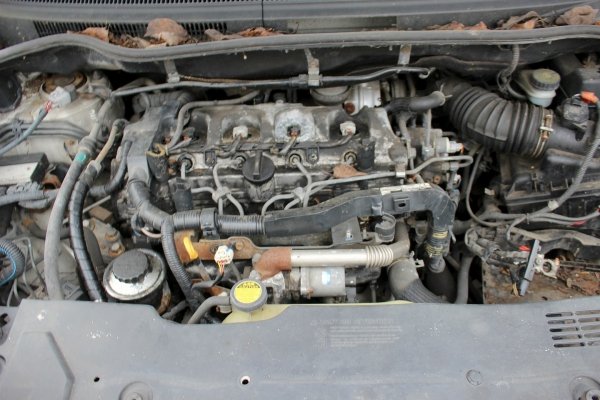 Skrzynia biegów Toyota Corolla Verso 2006 2.2D4D