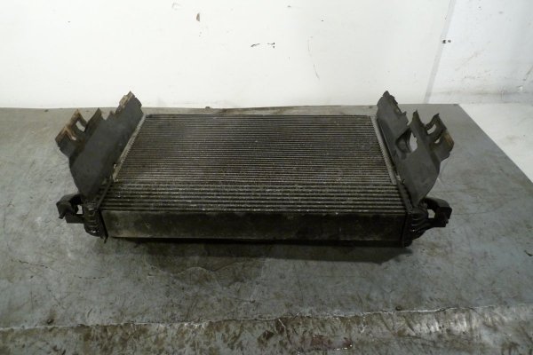 Chłodnica wody klimatyzacji intercooler wentylator Renault Laguna III 2008  1.5 DCI