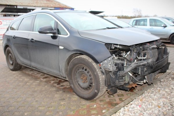 Opel Astra J 2010 1.4i A14NEL Kombi [B]