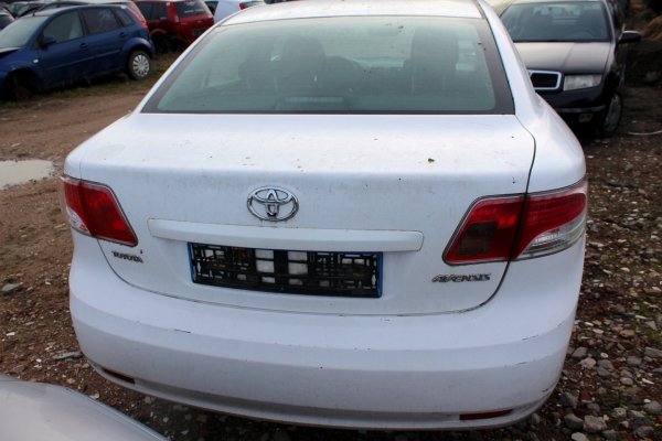 Szyba trójkątna przód lewa Toyota Avensis T27 2009 Sedan