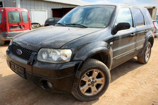 Mechanizm silniczek wycieraczek przód Ford Maverick 2006 2.3i Terenowy