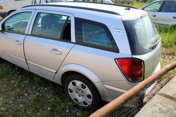 Opel Astra H 2007 1.9CDTI Z19DTL Kombi [A/B]