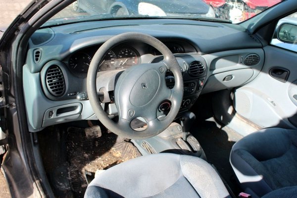 Skrzynia biegów AD4-013 Renault Megane I 1996 1.6i Automat