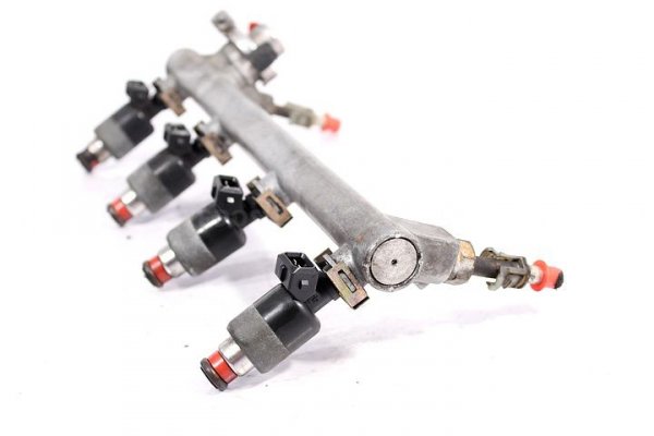 _Listwa wtryskowa Daewoo Nubira J100 1997-1999 2.0 16V