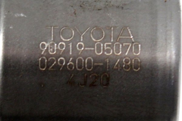 Czujnik położenia wału korbowego Lexus CT200H 2010-2014 1.8VVTi