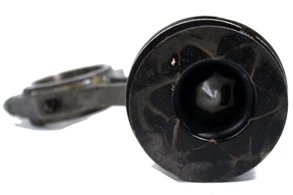 Tłok korbowód Ford Focus MK1 2001-2004 1.8TDCi