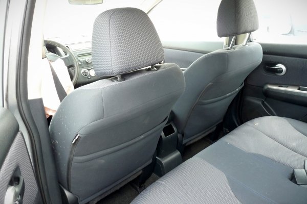 Lusteko prawe Nissan Tiida C11 2008  Hatchback 5-drzwi (kod lakieru: K36)
