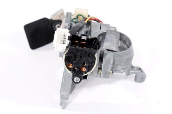 Komputer stacyjka immo Mitsubishi Lancer CS0 2003-2008 1.3i 16V