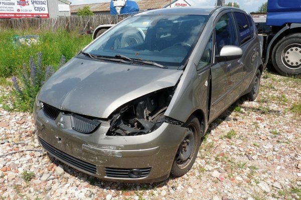 Wentylator chłodnicy Mitsubishi Colt VI Z30 2007 1.3i 16V 4A90 Hatchback 5-drzwi 