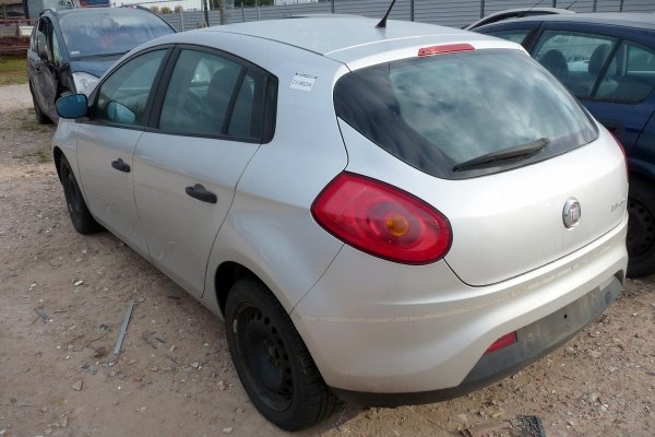 Fiat Bravo II 2007 1.9JTD 192A8000 Hatchback 5-drzwi [B]