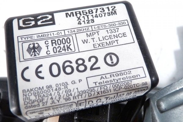 Komputer sterownik silnika stacyjka moduł BSI Mitsubishi Outlander 2004 2.4i 16V Suv