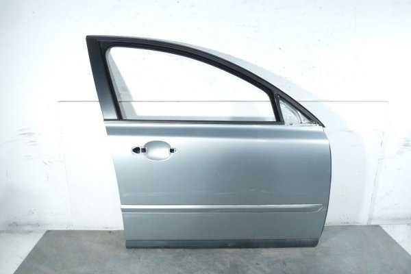 _Drzwi przód prawe Volvo S40 II Lift 2008 Sedan