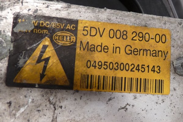 Reflektor przód lewy xenon Opel Astra H 2003-2009