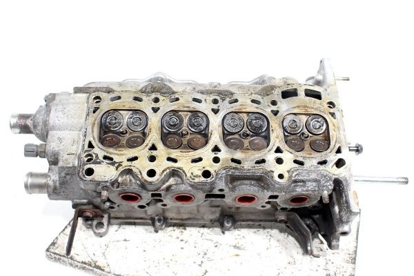 Głowica Toyota Yaris XP10 1999-2005 1.0i 16V 1SZ-FE