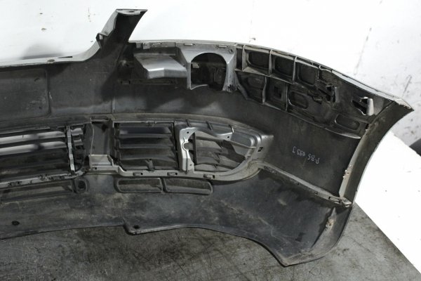 _Zderzak przód VW Passat B5 Lift 2003 (kod lakieru: LA7W)