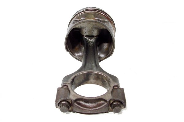 Tłok korbowód Mercedes E-klasa W210 1995-2002 2.2D