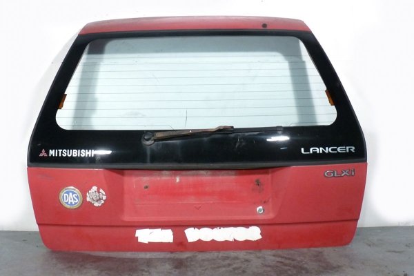 Klapa szyba tył bagażnika Mitsubishi Lancer 1995 Kombi