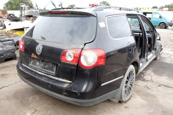 Podnośnik szyby przód prawy VW Passat B6 2007 Kombi 