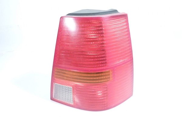 _Lampa tył prawa VW Golf IV 1J 2000 Kombi