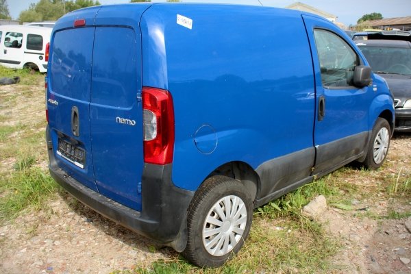 Błotnik przód prawy Citroen Nemo 2008 1.4HDI 8HS