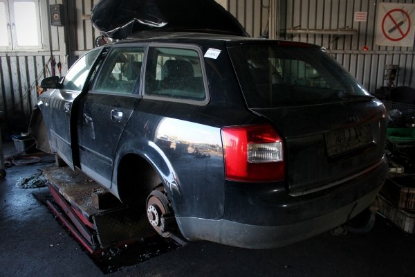 Audi A4 B6 2002 1.9TDI AVB Kombi 