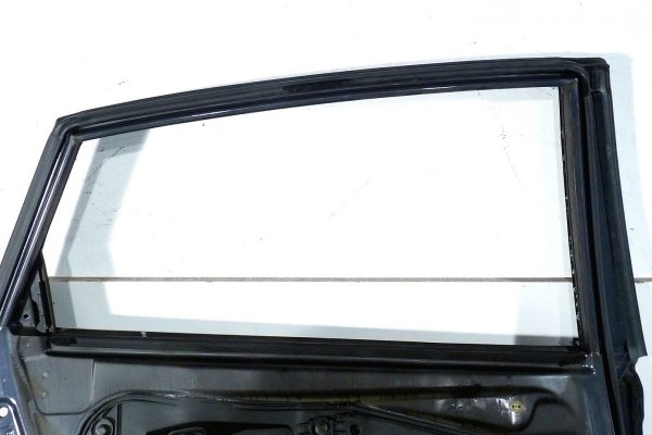 Drzwi tył lewe Ford Fiesta MK7 2011 Hatchback 5-drzwi