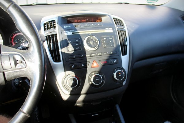 Listwa klapy bagażnika tył Kia Ceed I Lift ED 2011 1.6CRDI D4FB Kombi