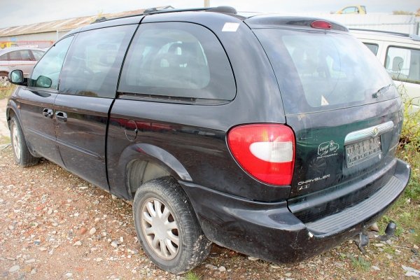 Błotnik przód prawy Chrysler Grand Voyager 2003 Van