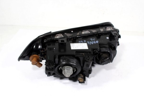 _Reflektor lewy BMW 3 E46 2001-2005 Sedan Kombi