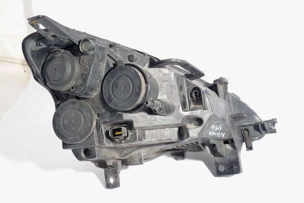 _Reflektor lewy Citroen Berlingo II 2008