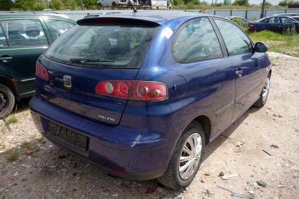 Licznik zegary Seat Ibiza III 6L 2003 1.2i AZQ Hatchback 3-drzwi 