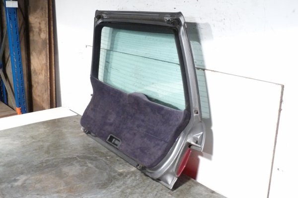 Klapa bagażnika tył Audi 80 B4 1991-1996