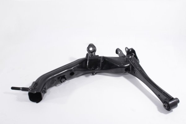_Wahacz tył prawy Toyota Avensis T25 2003-2008