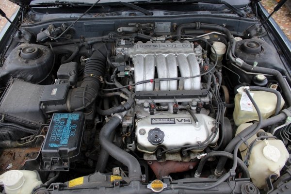 Mitsubishi Sigma 1996 3.0i V6 Sedan [A]