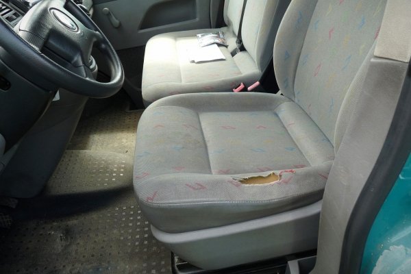Stacyjka VW Transporter T5 2005 Bus 