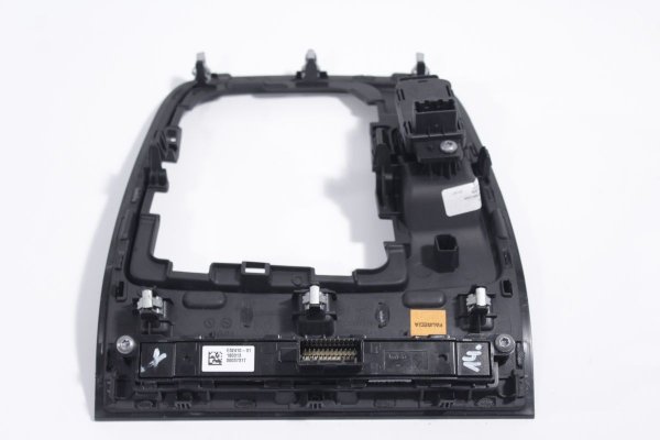 Przełącznik hamulca ręcznego  Renault Scenic IV 2018
