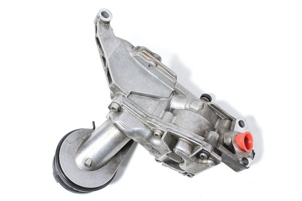 Pompa oleju Audi A8 D2 1994-2002 3.3TDI