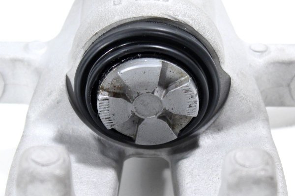 Zacisk hamulcowy tył prawy Kia Ceed JD 2012- (34mm)