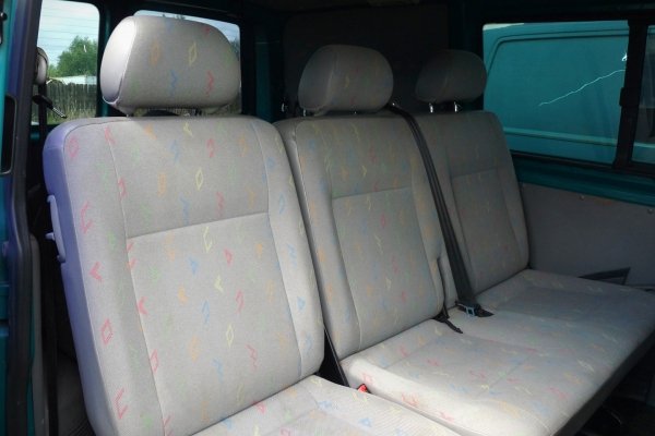 Amortyzator przód lewy VW Transporter T5 2005 2.5TDI AXD Bus