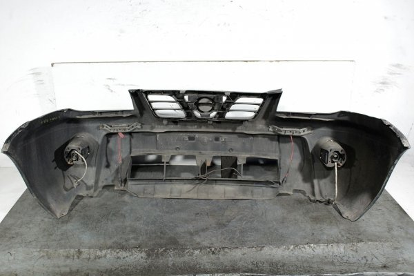 Zderzak przód + grill Nissan X-Trail T30 2002 