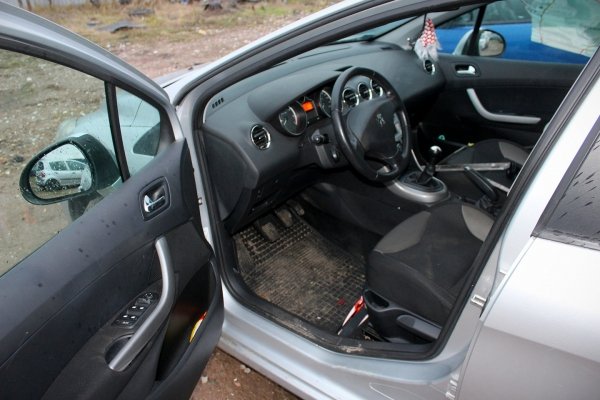 Drzwi przód prawe Peugeot 308 T7 2010 Hatchback 5-drzwi (kod lakieru: EZR)