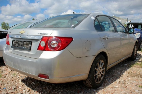 Chevrolet Epica V250 2006 2.0i X20D1 Sedan [B]