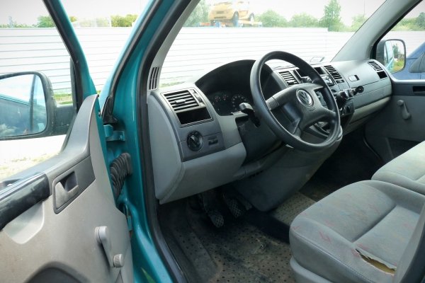 Panel dmuchawy tył VW Transporter T5 2005 Bus 