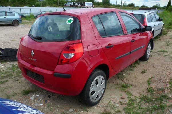 Fotel przód lewy kierowcy Renault Clio III 2008 Hatchback 5-drzwi 