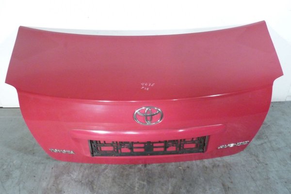 Klapa bagażnika tył Toyota Avensis T25 2005 2.0D4D 1CD-FTV Sedan