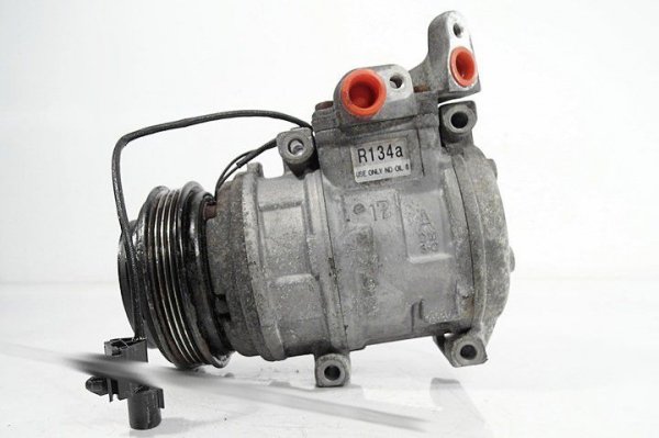 _Sprężarka klimatyzacji Kia Carens 2001 1.8i 16V