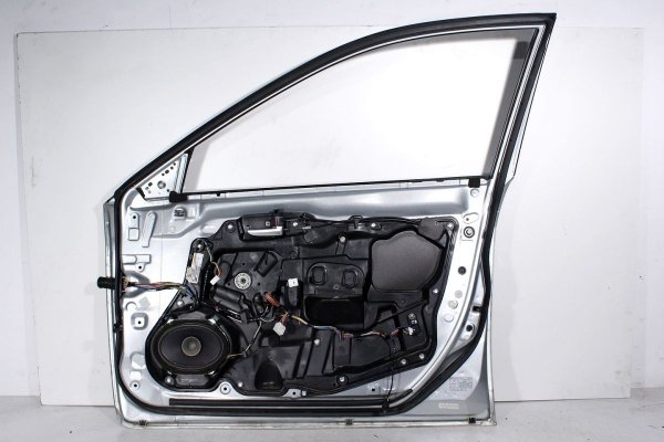 Drzwi przód prawe Mazda 6 GG GY 2002-2007 Anglik