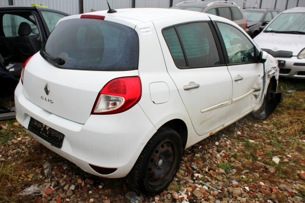 Zamek drzwi przód prawy Renault Clio III Lift 2010 Hatchback 5-drzwi
